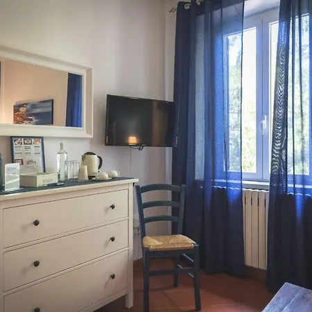 Podere San Filippo B&b-apartment-pet Friendly-rent Bike And Bike Friendly Bed & Breakfast Bibbona