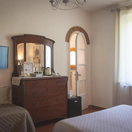 Podere San Filippo B&b-apartment-pet Friendly-rent Bike And Bike Friendly Bed & Breakfast
