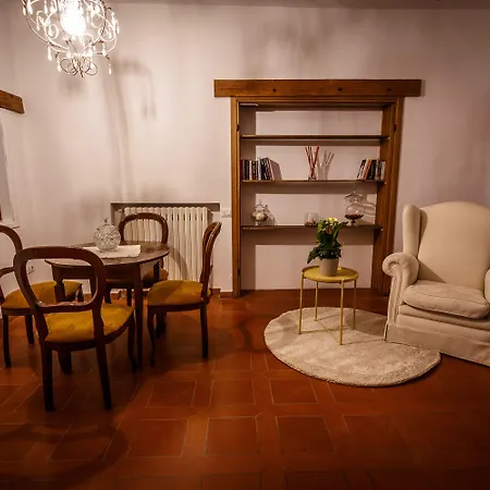 Podere San Filippo B&b-apartment-pet Friendly-bike Friendly Oda ve Kahvaltı Bibbona