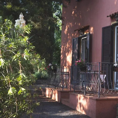 Podere San Filippo B&b-apartment-pet Friendly-rent Bike And Bike Friendly Bed & Breakfast